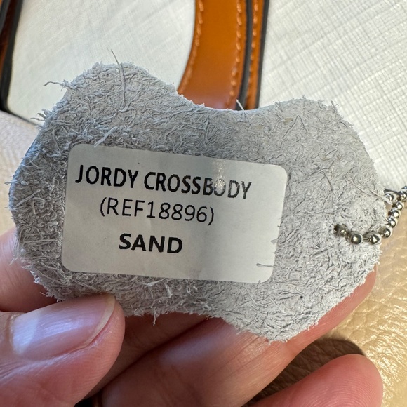 Danier Cream and Brown Crossbody Bag - Picture 5 of 10